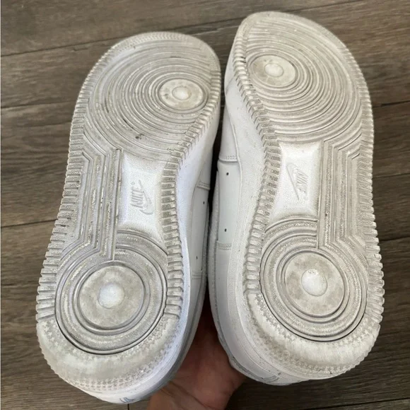 Men’s White Nike Air Force 1 ‘07 - Size US 8.5 - Picture 6 of 8